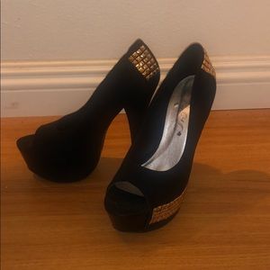 ✨ Sexy Faux Suede & Studded Platform Stiletto ✨